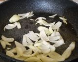 Foto langkah ke 5 dari resep Oseng Sate Goreng.