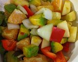 Hình bước làm 1 của món Salad rau quả và rong biển