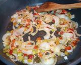 Foto del paso 2 de la receta: Garbanzos con verduras y huevo