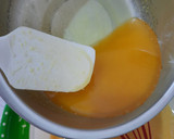 Foto langkah ke 2 dari resep Bolu Karamel (Sarang Semut).