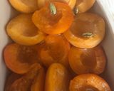 A picture of step 4 of Baked apricots with rose water and cardamom.