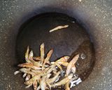 Foto langkah ke 2 dari resep Oblok Oblok Lembayung Wortel Teri Bumbu Instan.