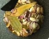 A picture of step 2 of Keema Pasta Curry.