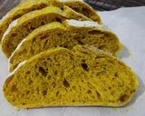 Foto langkah ke 20 dari resep Kunyit Chia Seed Sourdough Bread.