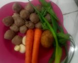 Foto langkah ke 1 dari resep Sup bakso sapi.