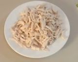 Foto langkah ke 2 dari resep Ayam Suwir Pedas.