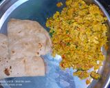 A picture of step 8 of Anda Bhurji.