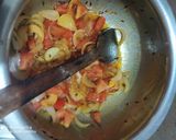 A picture of step 1 of Corn capsicum masala.
