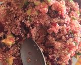 Foto del paso 4 de la receta Ensalada de quinoa con remolacha encurtida, pasas y aguacate