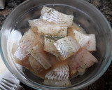 Foto del paso 1 de la receta: Filetes de merluza empanados