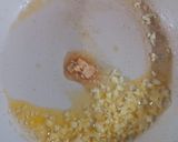 Foto langkah ke 2 dari resep Garlic Butter Rice.