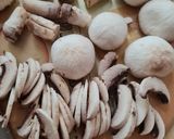 Foto del paso 1 de la receta: Fideos coditos (gomiti 🇮🇹) con salsa de hongos champignones blancos 🍄