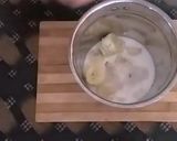 A picture of step 7 of Rose Milk And Banana Shake.