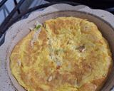 Foto langkah ke 4 dari resep Omelet Nasi.