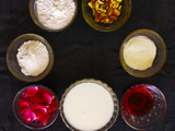 રોઝ મિલ્ક પુડિંગ (Rose milk pudding recipe in gujarati)