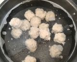 Foto langkah ke 4 dari resep Pentol Kriwil ala Devina Hermawan.