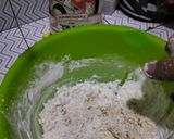 Foto langkah ke 4 dari resep Donat mini glasir gula.