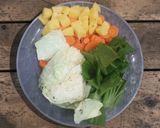 Foto langkah ke 1 dari resep Sup Sehat.