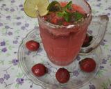 A picture of step 7 of Fresh strawberry and strawberry crushed mojito.