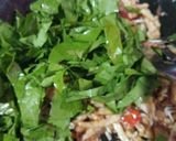 Foto langkah ke 4 dari resep Oseng tempe, teri medan, daun melinjo.