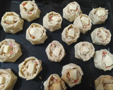 Foto del paso 5 de la receta: Empanadas/canastas de pollo exquisitas