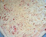 Baconös pizza recept fázis 6 fotója