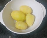A picture of step 1 of Matar cutlet.