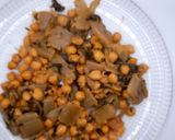 Foto del paso 5 de la receta: Garbanzos con acelgas
