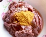 Gambar langkah 1 resipi Daging Goreng Kunyit.