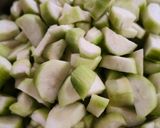 A picture of step 1 of Snake Gourd sabji.