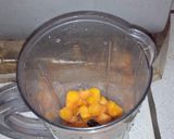 A picture of step 1 of Carrot smoothie.