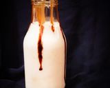 A picture of step 4 of Oreo milkshake.