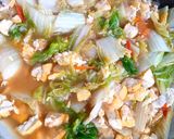 Foto langkah ke 4 dari resep Tumis Sawi Putih Tahu Kuah Telur.