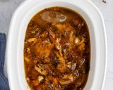 A picture of step 2 of Slow Cooker Turkey Stock.