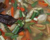 Foto langkah ke 6 dari resep Asem-Asem Ayam.