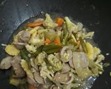 Foto langkah ke 4 dari resep Capcay with meatball.