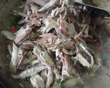 Foto langkah ke 5 dari resep Tongkol suwir pedas.