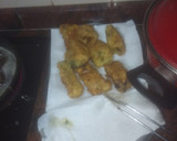 Foto del paso 2 de la receta: Bocados de bacalao rebozado y frito con puré de papas
