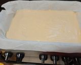 Foto langkah ke 2 dari resep Basbousa / Namoura Cake with Filling Cream.