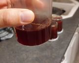 Une image de l'étape 5 de 🍓Sirop de queues de fraises🍓.