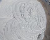 صورة لخطوة 3 من وصفة سويسرول ببقايا الكيكه
