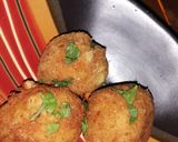 A picture of step 5 of Potato balls.