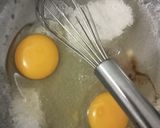 Foto langkah ke 1 dari resep Bolu Pisang Kukus 2 Telur Versi II (No mixer & Takaran Sendok).
