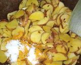 आलू भुजिया (aloo bhujiya recipe in Hindi) रेसिपी चरण 3 फोटो
