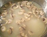 Foto del passaggio 5 della ricetta Risotto con funghi freschi champignon