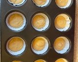 A picture of step 1 of Christmas Wreath Cupcakes.