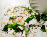 A picture of step 3 of Vegetable Seviyan Upma (veg vermicelli).