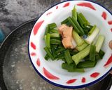 Foto langkah ke 3 dari resep Sup Ayam Jahe Simple.
