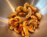A picture of step 2 of Best Ever Pub Pork Scratchings - £1.25 in shops for 65 gr I made 200 gr for less than £1.