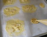 Foto langkah ke 5 dari resep Almond Crispy Cookies.